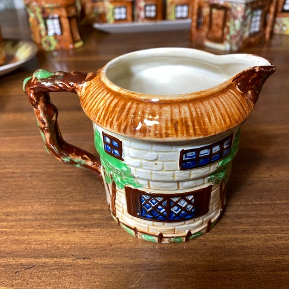 Beswick England wear cottage creamer - Picture 2 of 11